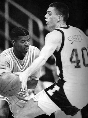 Dec. 7, 1991: Chris Street in action during a game against Louisiana Tech.