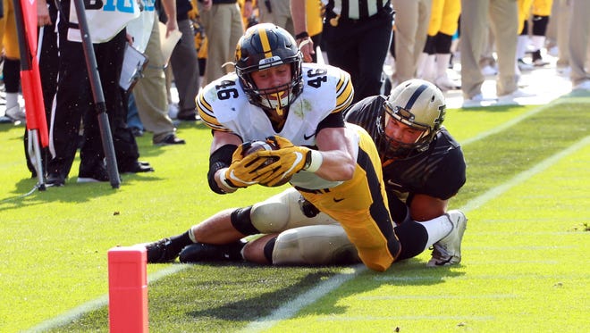 This is the first-quarter play in which Iowa tight end George Kittle was injured during the Oct. 15 win at Purdue.