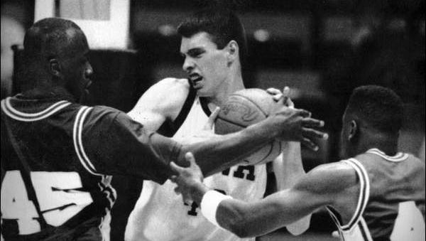 Nov. 26, 1991: Chris Street in action during a game against Western Illinois.