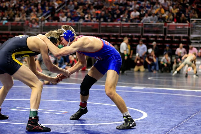 Eric Faught of Clear Lake defeats Jackson Rolfs of Decorah during a 132 Lb 2A quarterfinal match at the state wrestling tournament Friday, Feb. 15, 2019.