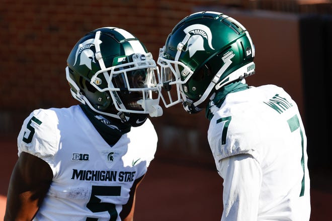 Michigan State wide receiver Ricky White had one of the best receiving days in Spartans history, catching eight balls for 196 yards and a touchdown.